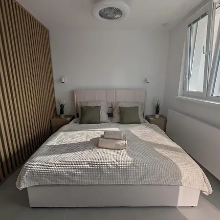 12th-floor For Digital Nomads