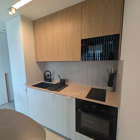 12th-floor For Digital Nomads *